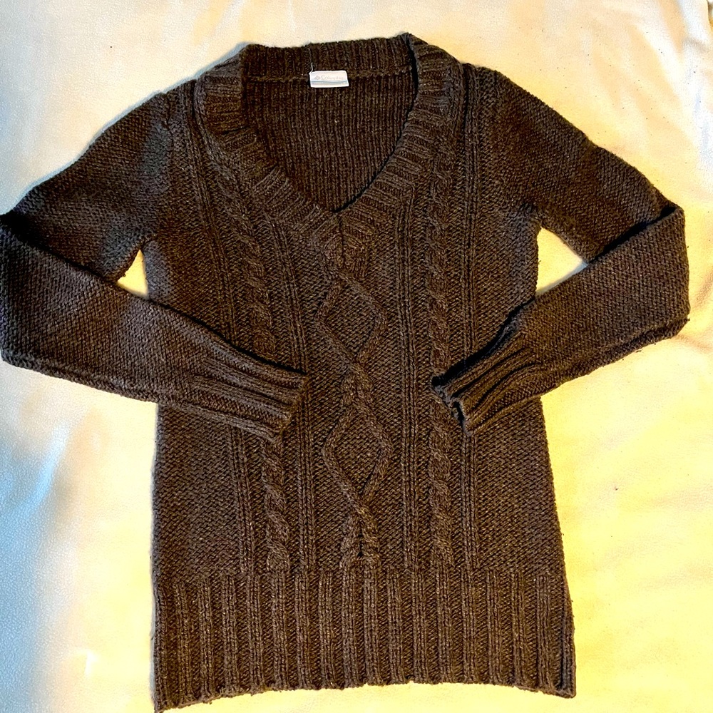 ❤️Columbia V Neck Sweater